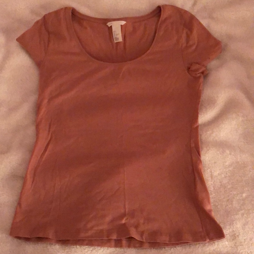 A cute u-neck tee